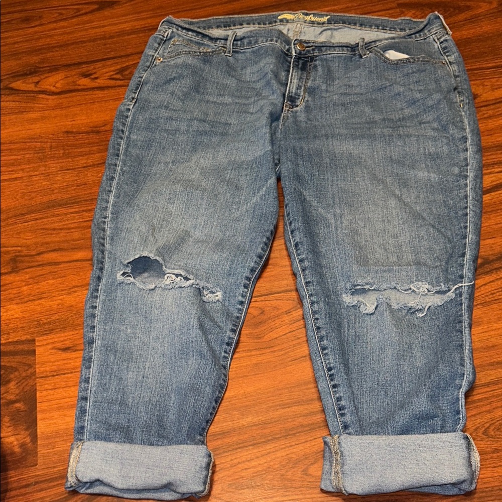 Old Navy Women's Boyfriend JeansLight/Medium Blue Distressed Cuffed Sz 16 Tall